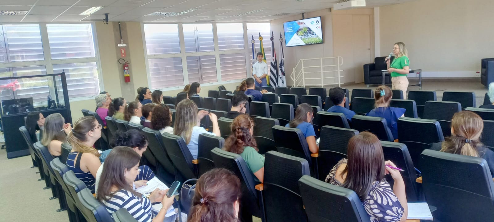 Enfermagem, 10 turmas sendo capacitadas