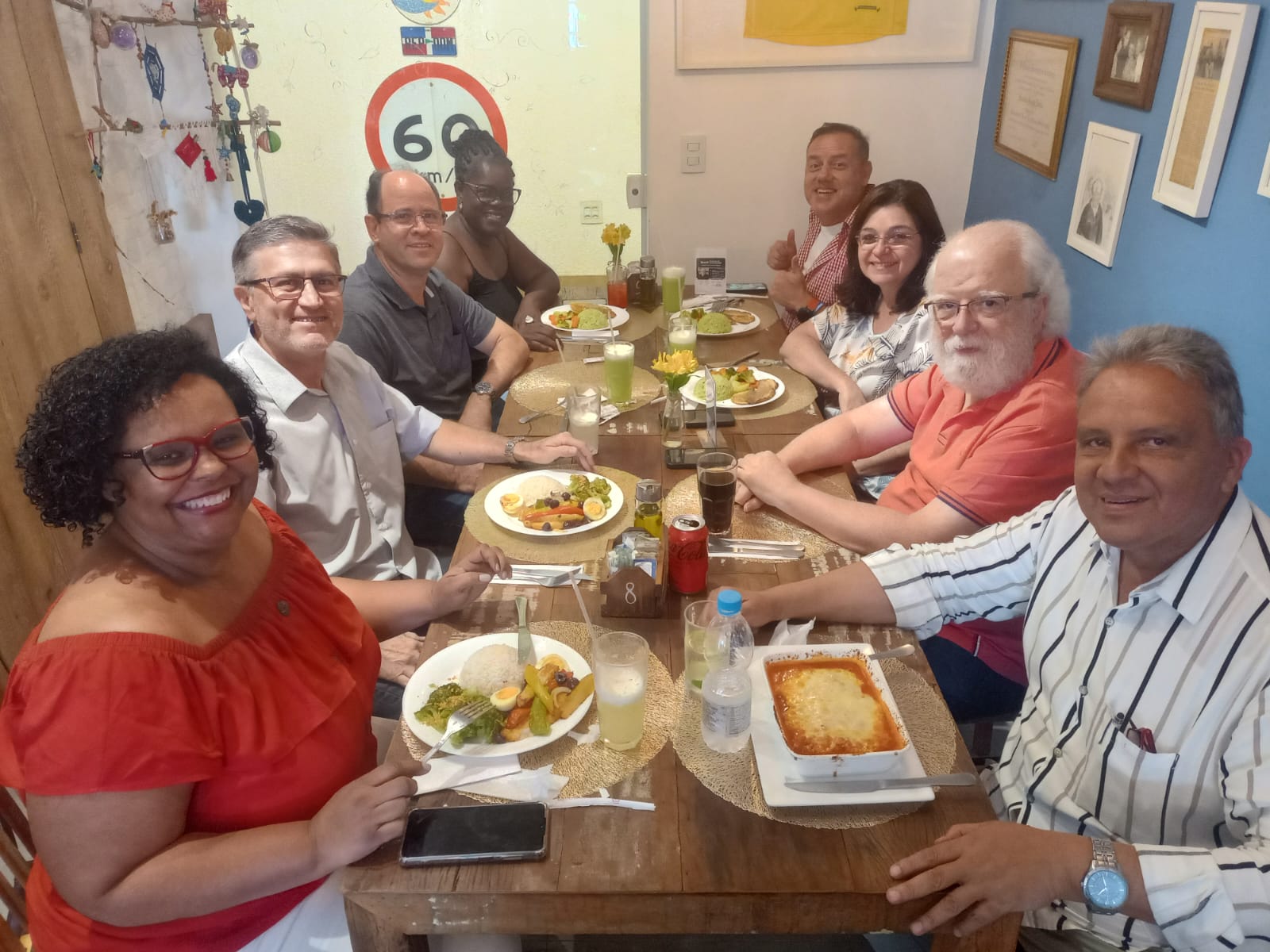 Encontro da Comissão Inicial do ProSeres. Nasce a ideia de um livro