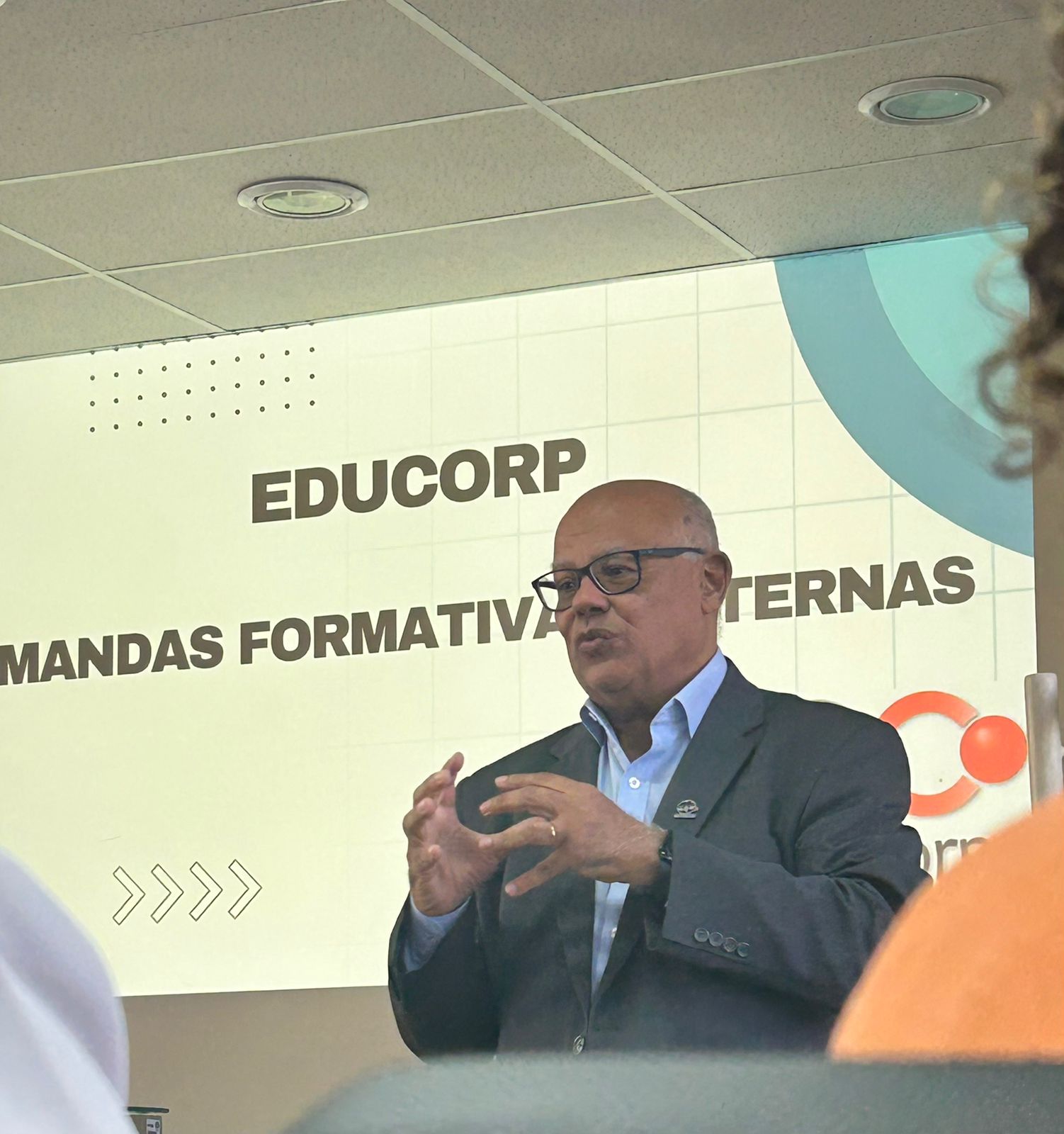 FORMAÇÕES ESTRATÉGICAS DA EDUCORP: COORDENADOR GERAL APONTA DIRETRIZES PARA CONSOLIDAR , INOVAR E AMPLIAR CURSOS