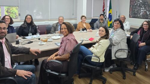 Comitê em reunião com o Coordenador Geral