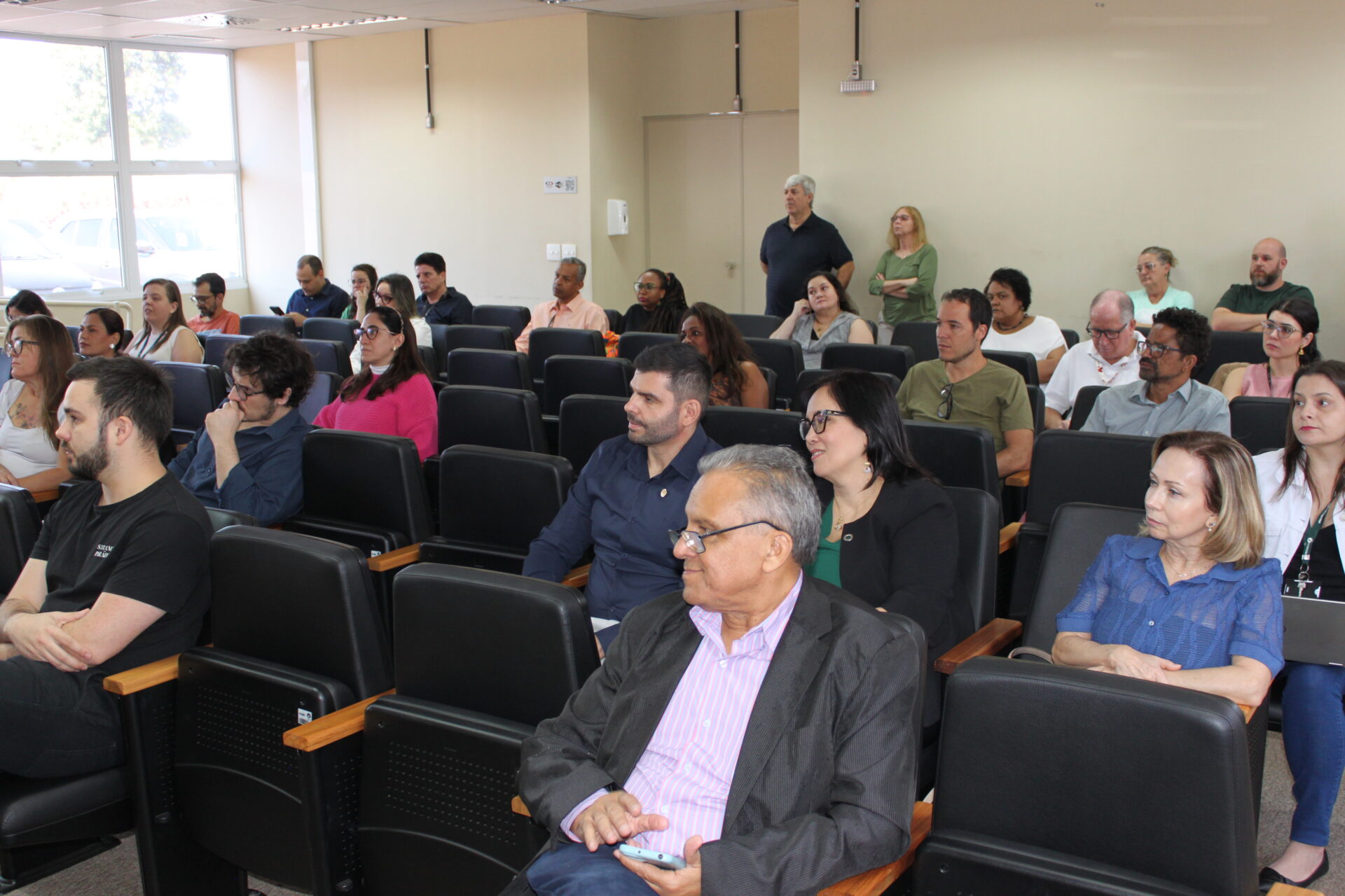Educorp lança Programa de Multiplicadores em Linguagem Simples