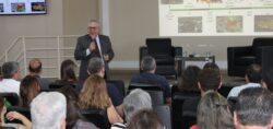 Paulo Cesar Montagner ministra aula no PDG