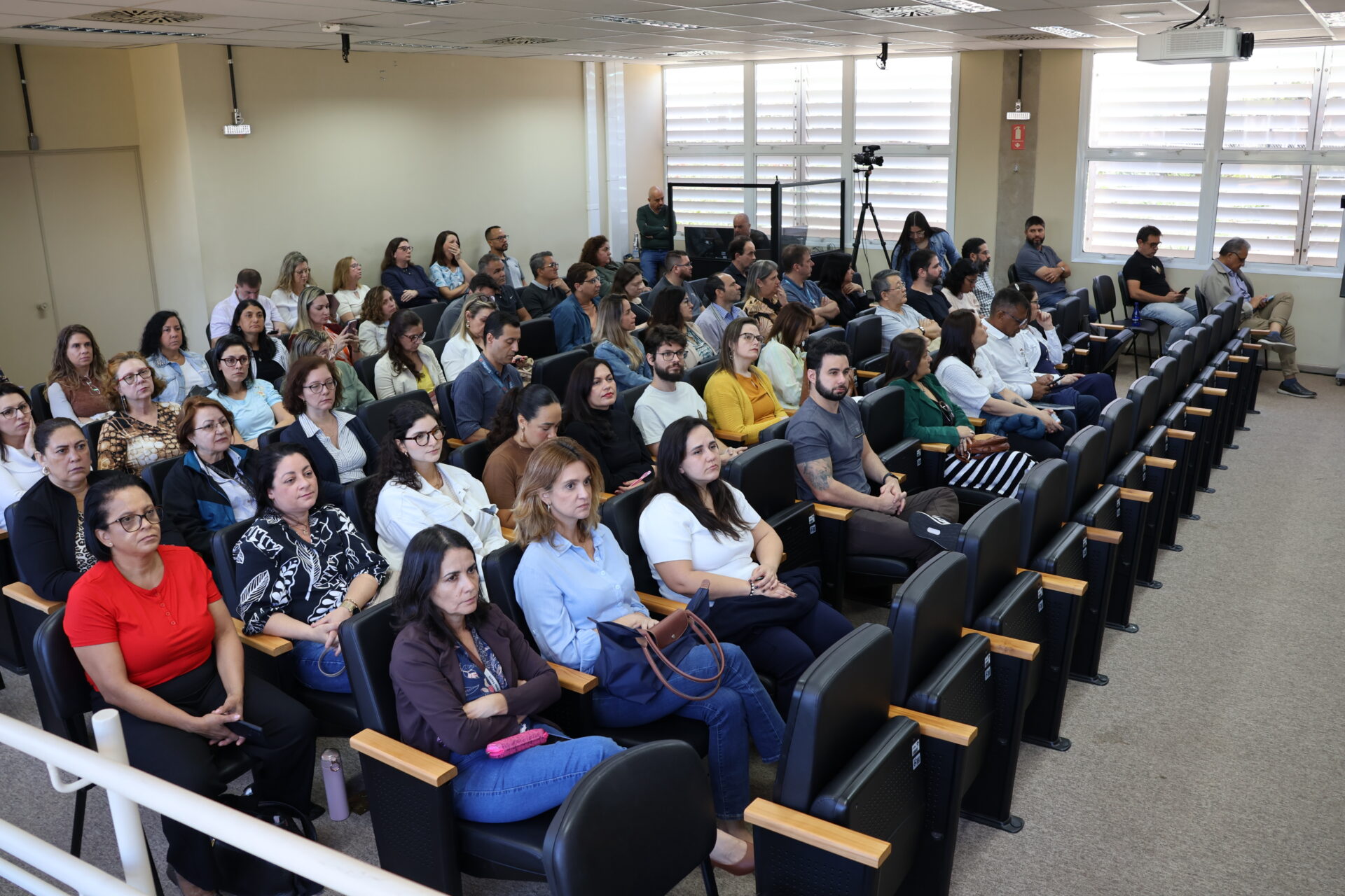LINGUAGEM SIMPLES É LEI NO SERVIÇO PÚBLICO