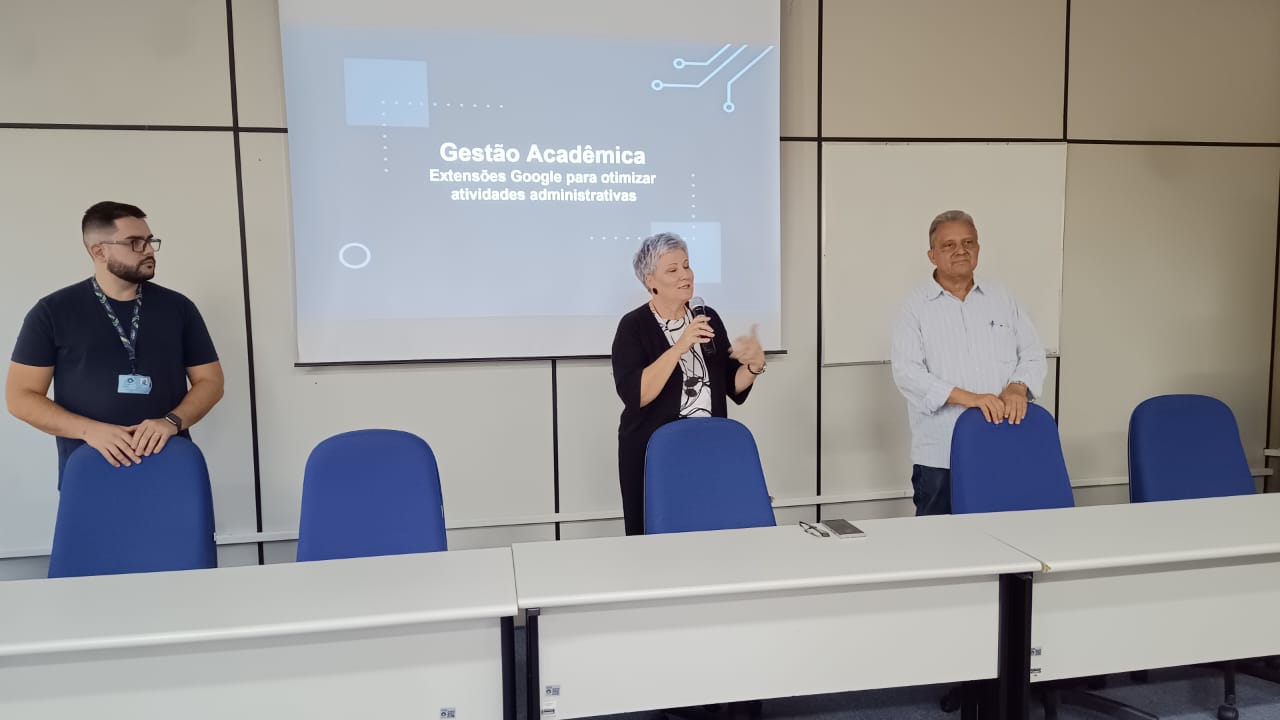 Workshop contou com presença da Pró Reitora de Pós-graduação, Profa Claudia Vianna Maurer Morelli